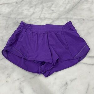 lululemon Hotty Hot 2.5” women’s athletic shorts